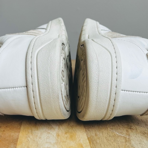 Veja V12 Sneakers Women Size 9 White Beige Learher Lace Up Shoes - Picture 7 of 13